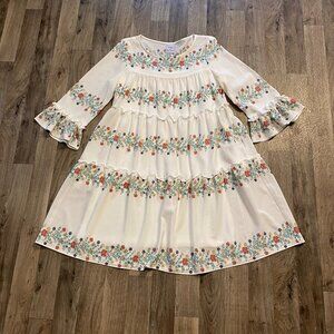 Vivi by Violet Weekend White Floral Oversized Peasant Tiered Dress Size Small